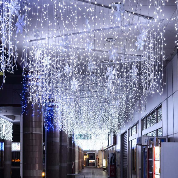 Instalatie LED cu franjuri lungi 1 M, Lungime 25 M, 500 LED, Alb Rece - 1 | YEO
