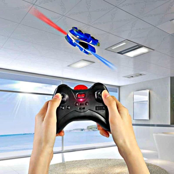 Masina care merge pe tavan Wall Climber. Control la distanta 10 metri - imagine 3