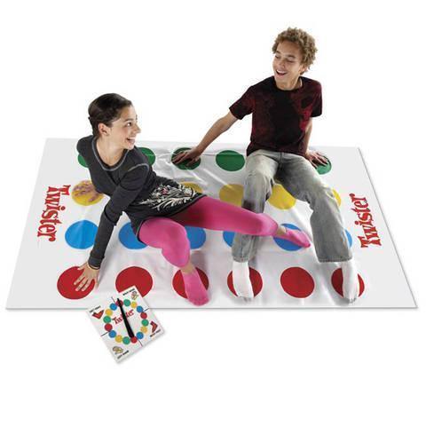 Monopoly + Twister - jocuri de societate pentru copii si adulti - 1 | YEO