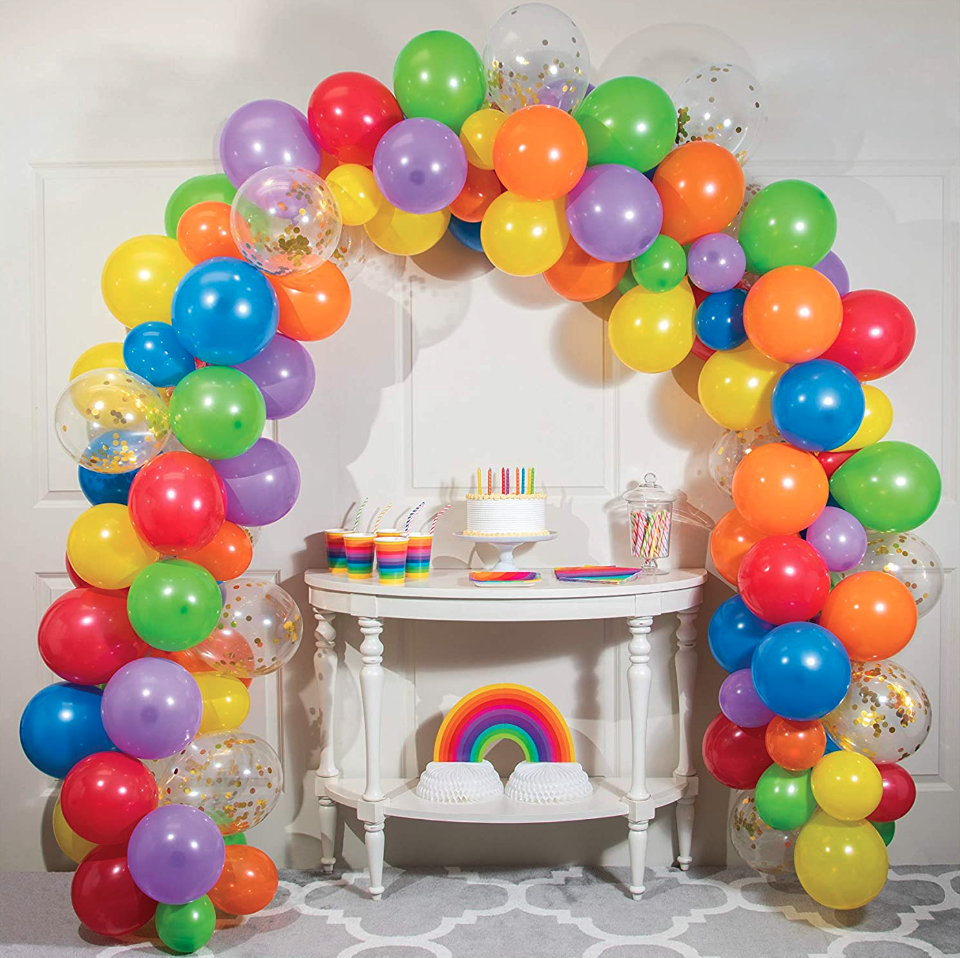 Arcada decorativa cu 60 baloane multicolore, pentru petreceri