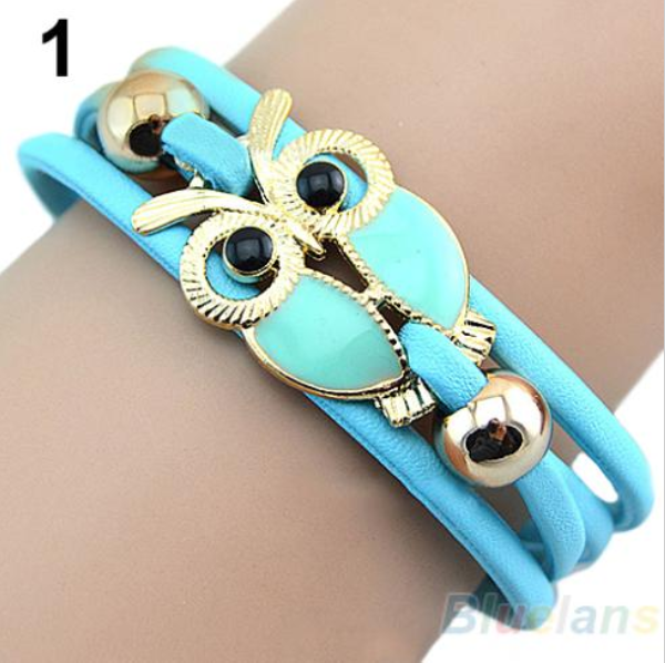 Set 3 bratari martisor cu accesorii si bratara piele