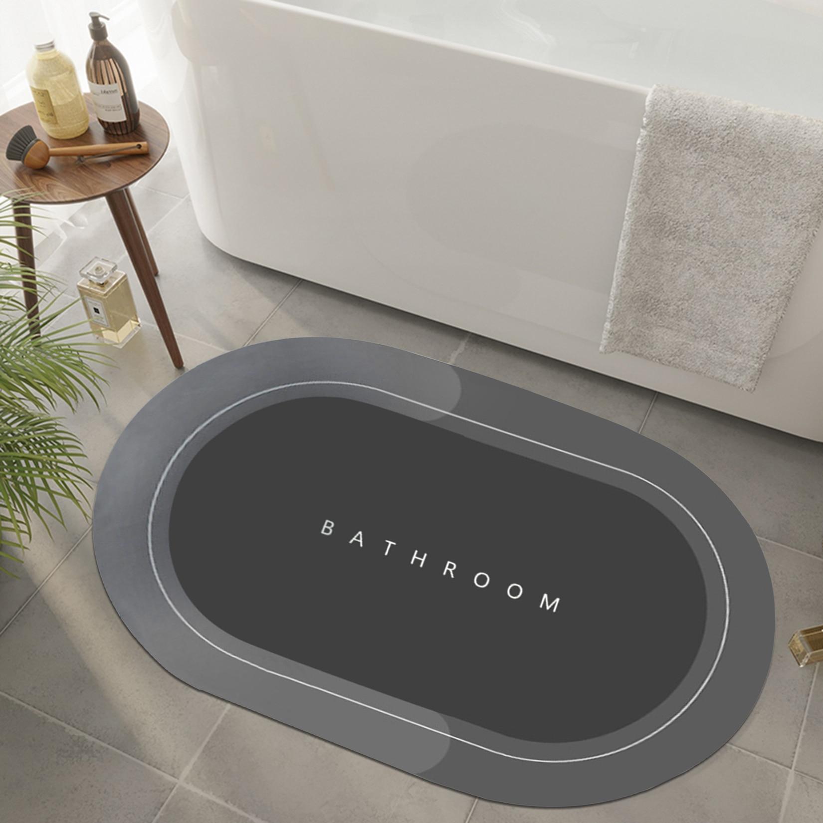 Set baie: Covor super absorbant + Perie silicon curatat toaleta