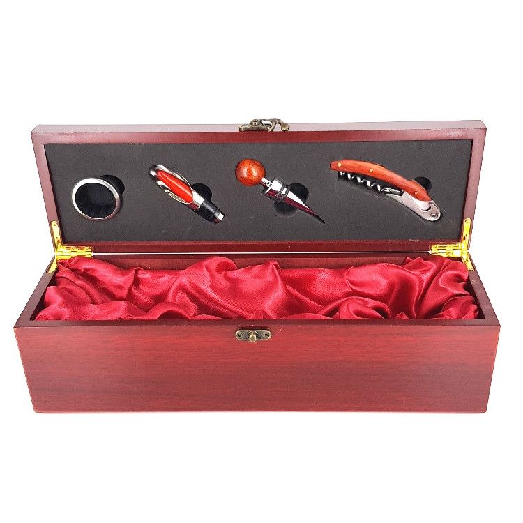 Cutie lemn pentru sticla de vin cu 4 accesorii
