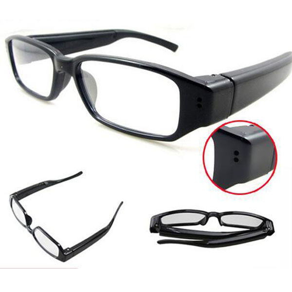 Ochelari cu rama neagra si camera video 720p. Audio-Foto-Video