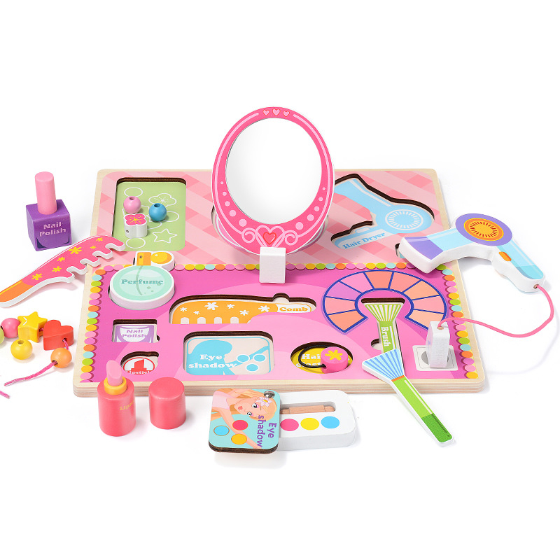Puzzle 3D lemn: set make-up si accesorii, joc de rol