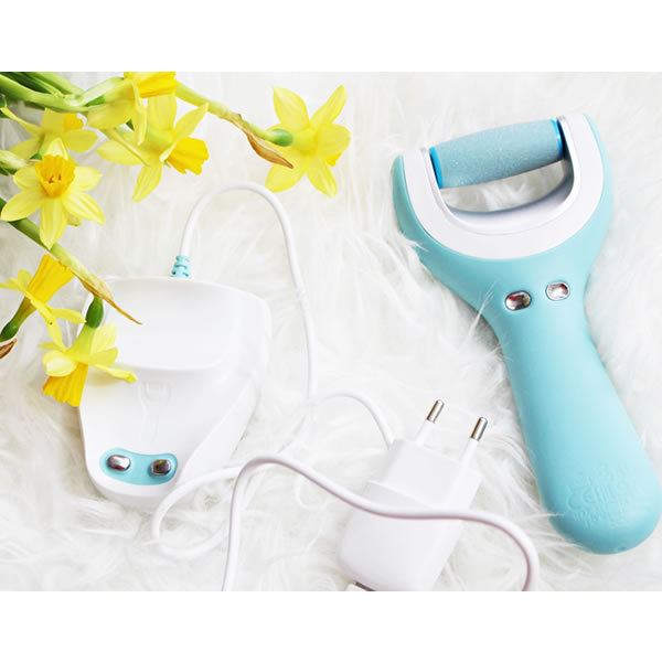 Pila calcaie electronica reincarcabila Velvet Smooth Wet & Dry