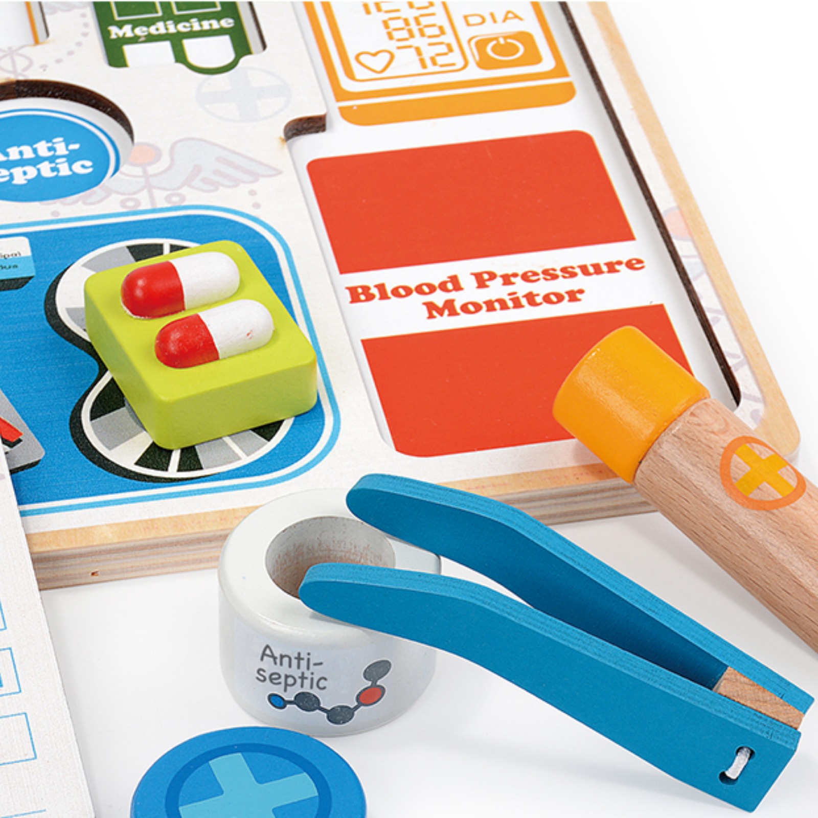 Puzzle 3D lemn - Set doctor si ustensile medicale