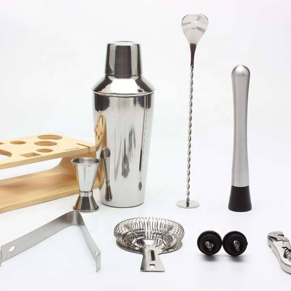 Set Cocktail Shaker, suport din bambus si 9 accesorii