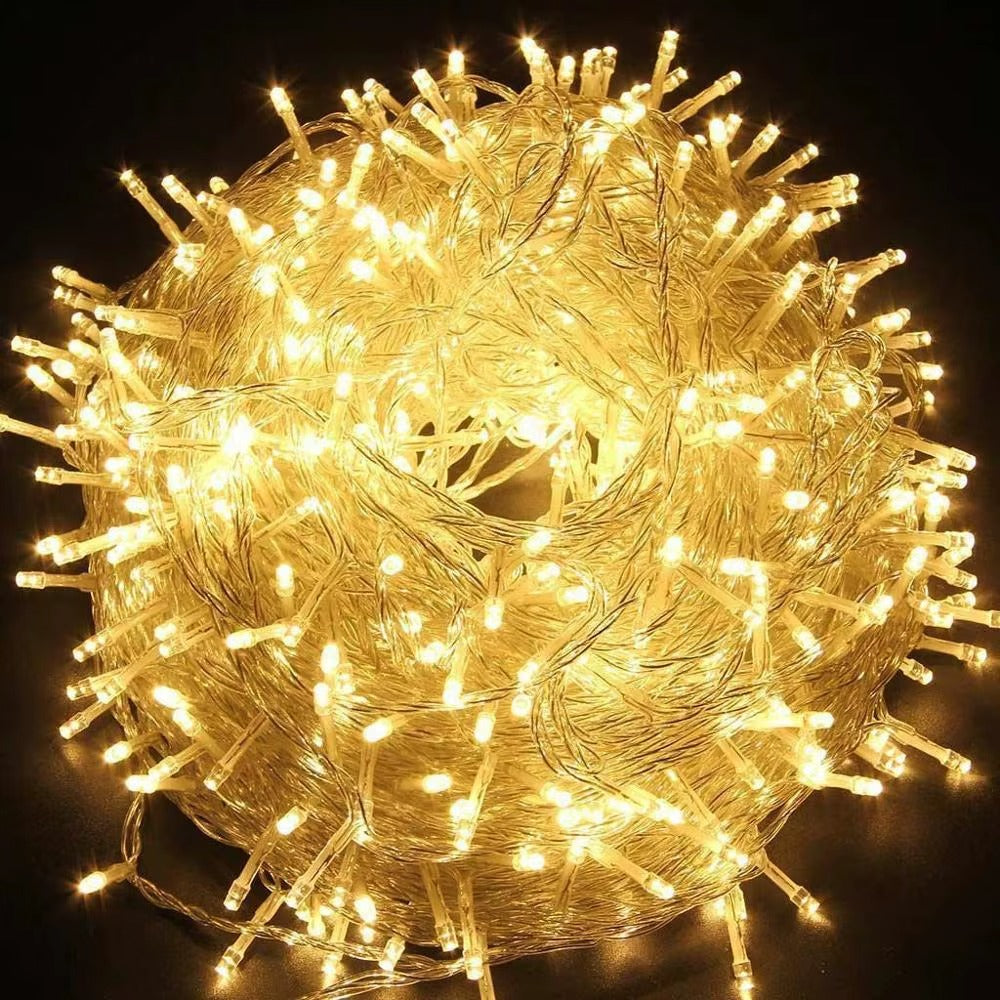 Instalatie LED cu franjuri lungi 1 M, Lungime 25 M, 500 LED, Alb Cald