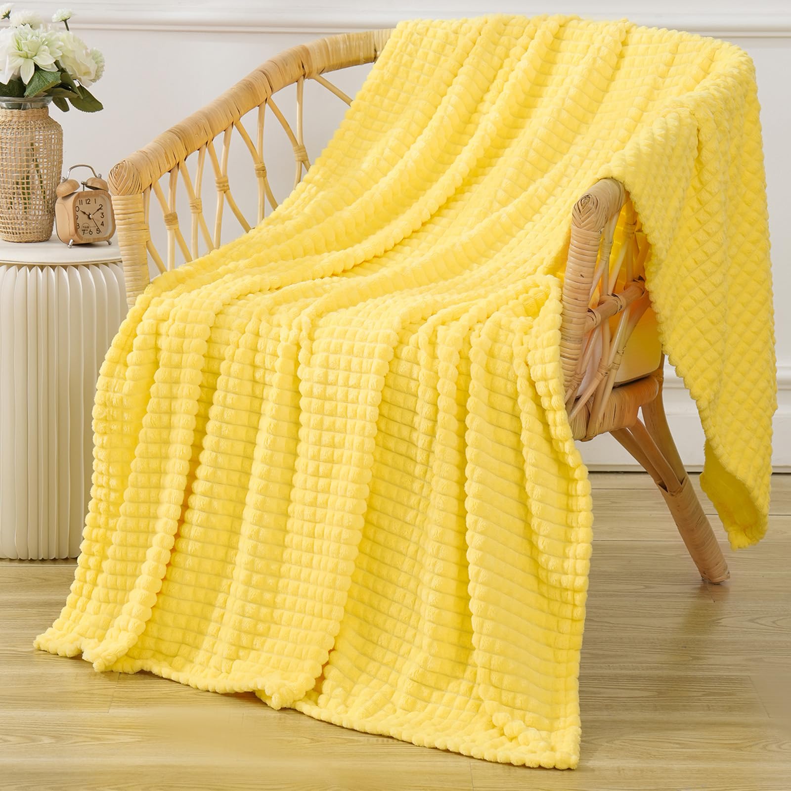 Patura super pufoasa Baycal Jo-jo, 200 x 230 cm, Galben
