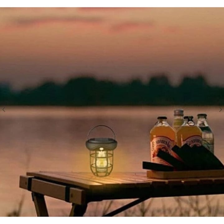 Felinar solar cu lumina calda