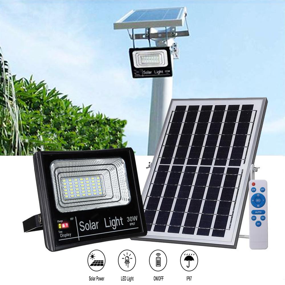 Proiector cu panou solar si telecomanda, 50 W - 1200 W