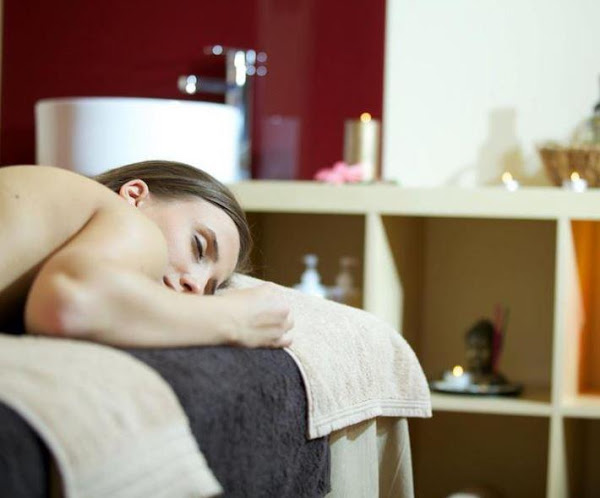 Masaj de relaxare in cuplu 80 minute cu ulei cald si exfoliere