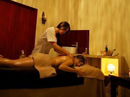 Masaj de relaxare in cuplu 80 minute cu ulei cald si exfoliere