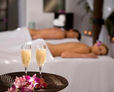 Relaxare si armonie in cuplu 60 minute: Masaj, Vin si Ciocolata