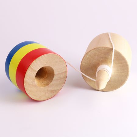 Kendama Pill Tricolor din lemn, joc de indemanare