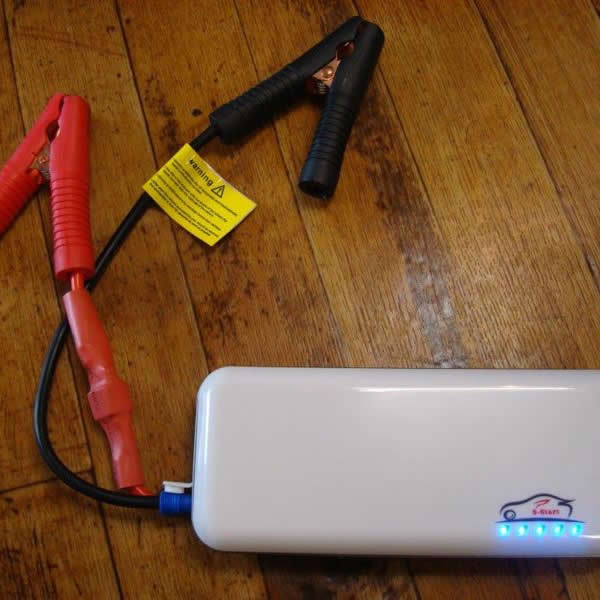 Acumulator Extern Universal Kit Car Jump Starter 13800 mAh
