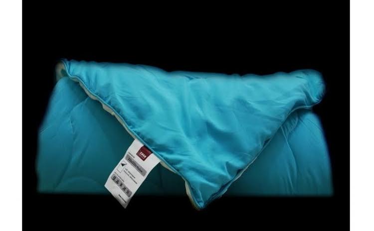 Set complet pentru dormitor: Pilota 2 persoane puf siliconat + 2 perne 50 x 70 cm