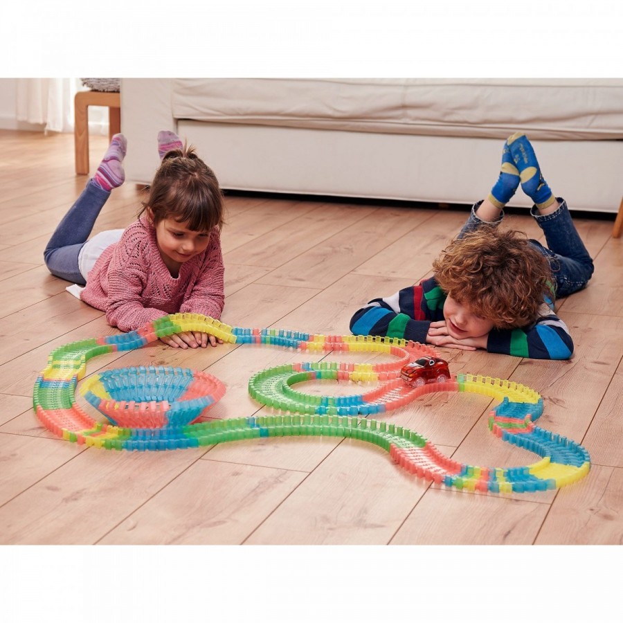 Pista flexibila Magic Tracks 360 piese + 2 masini LED + 1 masina cu telecomanda